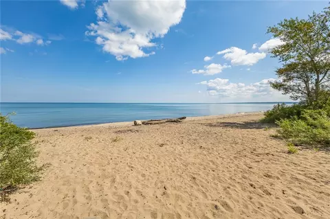 View/Area - 17 Bateau Ter, Irondequoit, NY 14617 photo 2 of 3