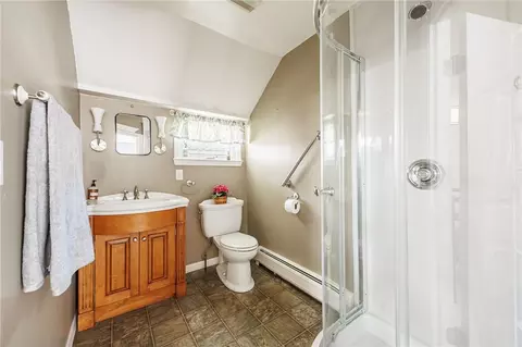 Bath - 17 Bateau Ter, Irondequoit, NY 14617 photo 3 of 3