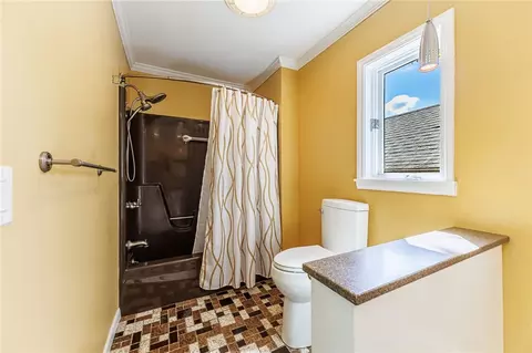 Bath - 17 Bateau Ter, Irondequoit, NY 14617 photo 2 of 3