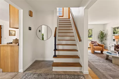 Entry Way - 6 Paladine Rd, Irondequoit, NY 14617 photo 1 of 5