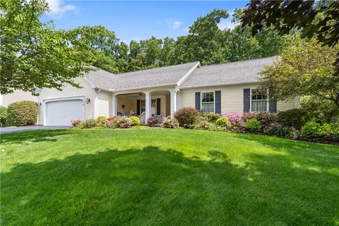 130 Longview Blvd, Livonia, NY 14487