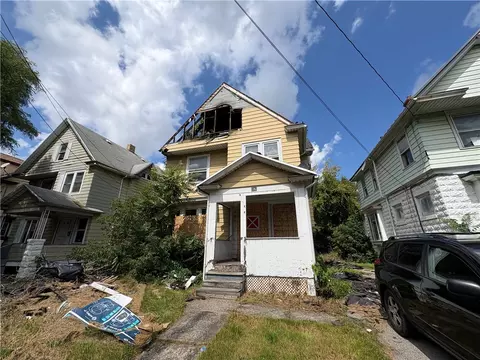 404 Emerson St, Rochester, NY 14613