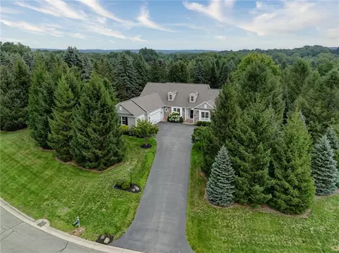 View/Area - 4 Pine Holw, Mendon, NY 14506 photo 1 of 2