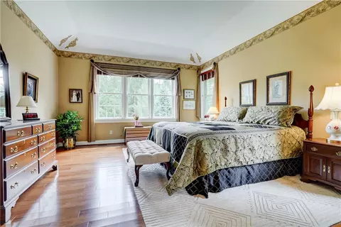 Bedroom - 4 Pine Holw, Mendon, NY 14506 photo 3 of 6