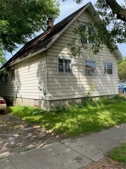 428 Campbell St, Rochester, NY 14611