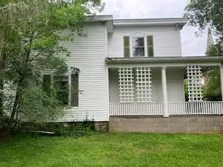6 Elm St, Butternuts, NY 13776