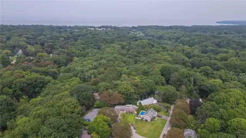 View/Area - 166 Nob Hl, Irondequoit, NY 14617 photo 3 of 3
