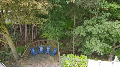 Exterior - 166 Nob Hl, Irondequoit, NY 14617 photo 7 of 8