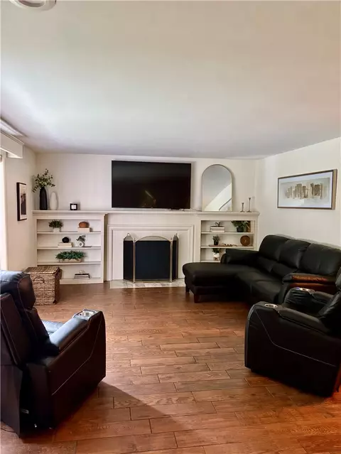 Living - 166 Nob Hl, Irondequoit, NY 14617 photo 1 of 3