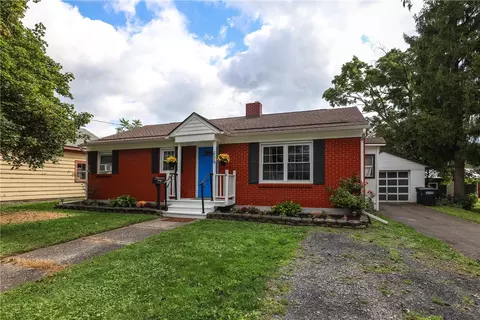 609 Center St, Horseheads, NY 14845