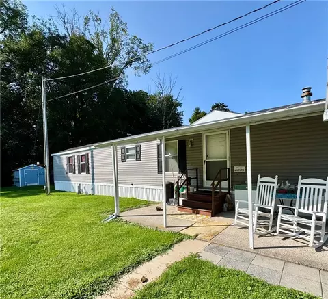 35 Barnes Cir, Unadilla, NY 13849
