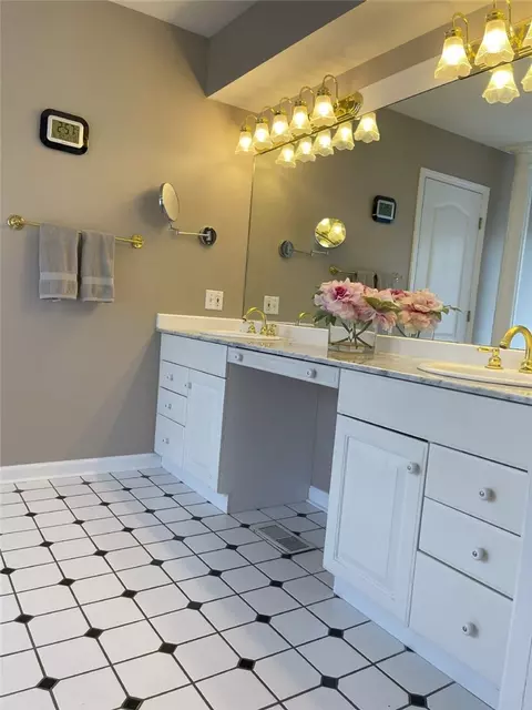 Bath - 24 Rosina Dr, Ithaca, NY 14850 photo 2 of 2