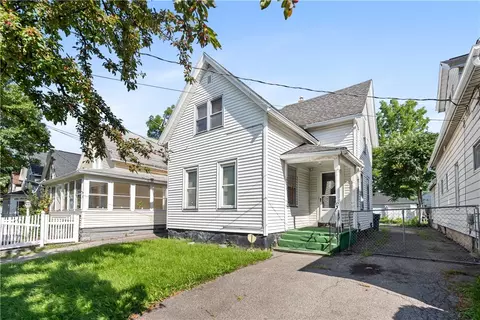 92 Wilbur St, Rochester, NY 14611