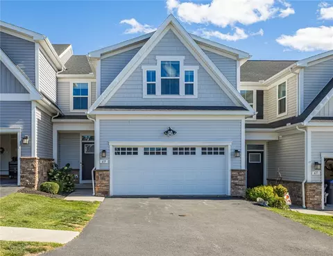 63 Oneida Rd, Canandaigua, NY 14424