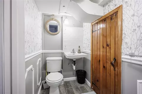 Bath - 49 Yorkshire Rd, Irondequoit, NY 14609 photo 4 of 4