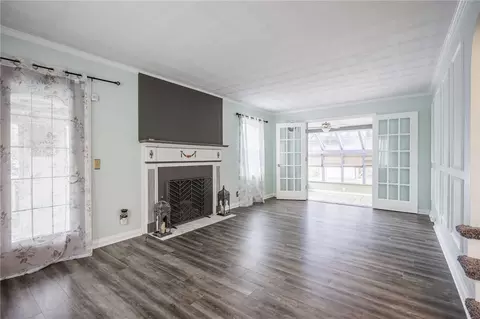 Living - 49 Yorkshire Rd, Irondequoit, NY 14609 photo 3 of 4