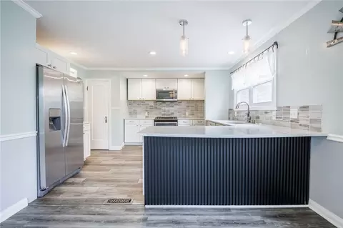 Kitchen - 49 Yorkshire Rd, Irondequoit, NY 14609 photo 2 of 6