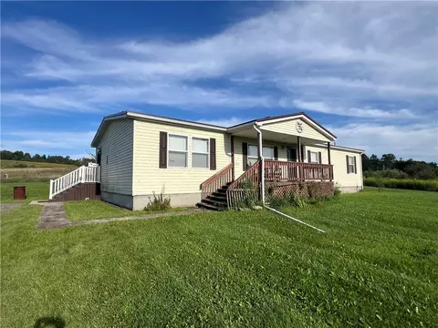 24 Becky Ln, Erin, NY 14838
