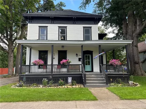 6 Church St, Canton, NY 13617