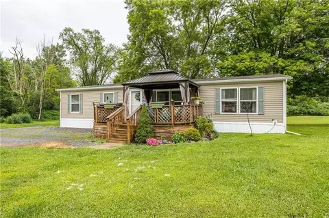 3652 State Route 96, Shortsville, NY 14548