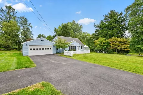 Exterior - 1070 Shoemaker Rd, Webster, NY 14580 photo 1 of 8
