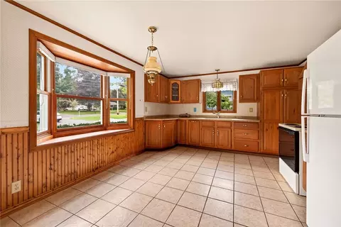 Kitchen - 1070 Shoemaker Rd, Webster, NY 14580 photo 1 of 2