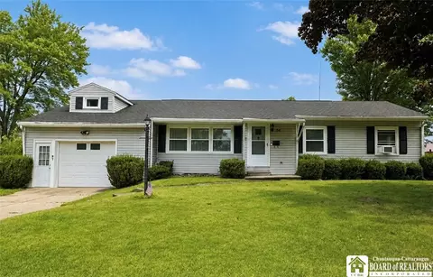54 Delevan Ave, Jamestown, NY 14701