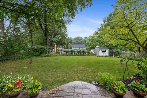 Exterior - 16 Oakcrest Dr, Irondequoit, NY 14617 photo 6 of 15