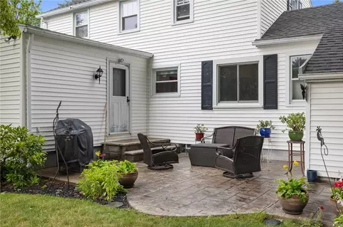 Exterior - 16 Oakcrest Dr, Irondequoit, NY 14617 photo 4 of 15