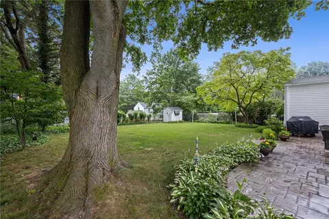 Exterior - 16 Oakcrest Dr, Irondequoit, NY 14617 photo 10 of 15