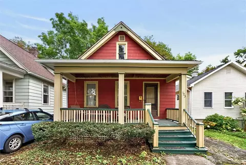 123 Oakland St, Rochester, NY 14620