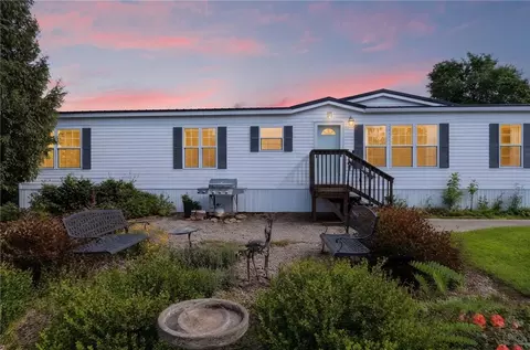 110 Montana Ln, Clifton Springs, NY 14432