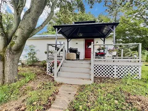 8069 Picket Line Rd, Mount Morris, NY 14510