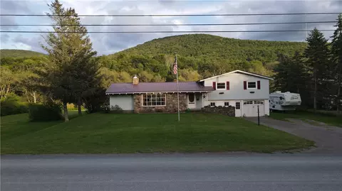 2000 County Highway 41, Roxbury, NY 12474
