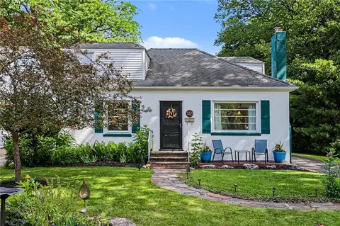 748 Eaton Rd, Irondequoit, NY 14617