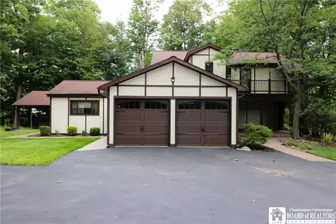Exterior - 9 Stewart Ave, Hanover, NY 14136 photo 9 of 14