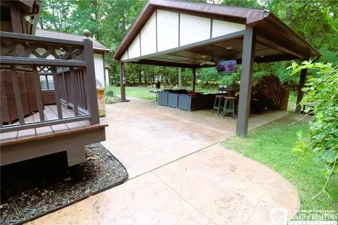 Exterior - 9 Stewart Ave, Hanover, NY 14136 photo 4 of 14