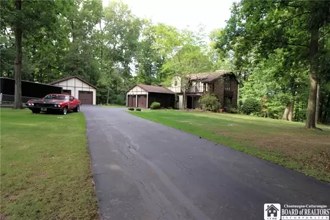 Exterior - 9 Stewart Ave, Hanover, NY 14136 photo 13 of 14
