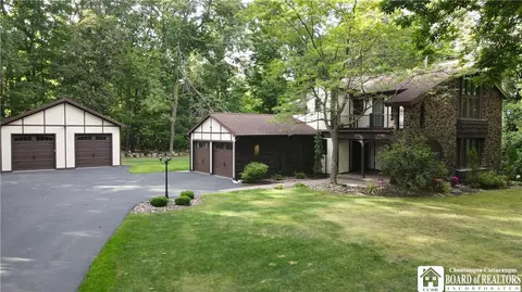 Exterior - 9 Stewart Ave, Hanover, NY 14136 photo 3 of 14