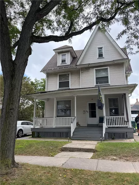 97 Locust St, Rochester, NY 14613