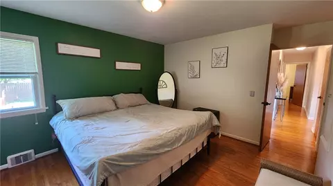 Bedroom - 48 Belview Dr, Irondequoit, NY 14609 photo 2 of 6