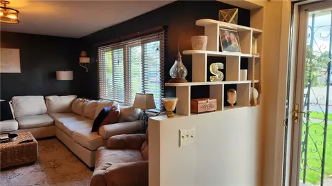 Entry Way - 48 Belview Dr, Irondequoit, NY 14609 photo 2 of 5