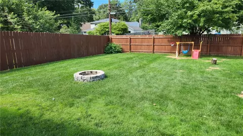 Exterior - 48 Belview Dr, Irondequoit, NY 14609 photo 4 of 7