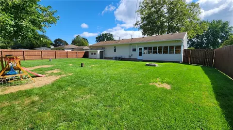 Exterior - 48 Belview Dr, Irondequoit, NY 14609 photo 6 of 7