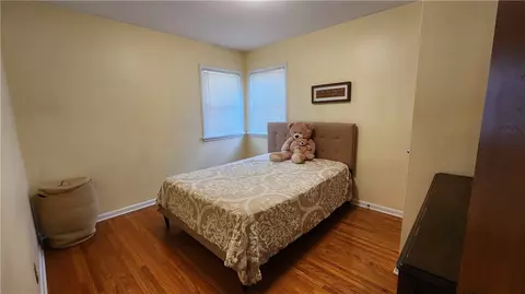 Bedroom - 48 Belview Dr, Irondequoit, NY 14609 photo 5 of 6