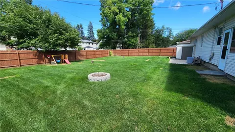 Exterior - 48 Belview Dr, Irondequoit, NY 14609 photo 5 of 7