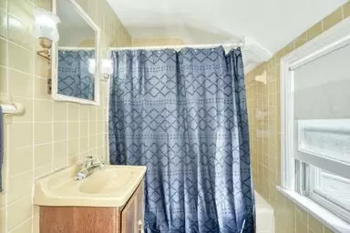 Bath - 55 Eastbourne Rd, Irondequoit, NY 14617 photo 2 of 2