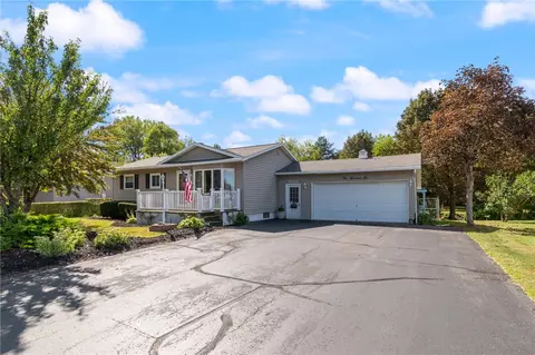 106 Bennett St, Geneva, NY 14456