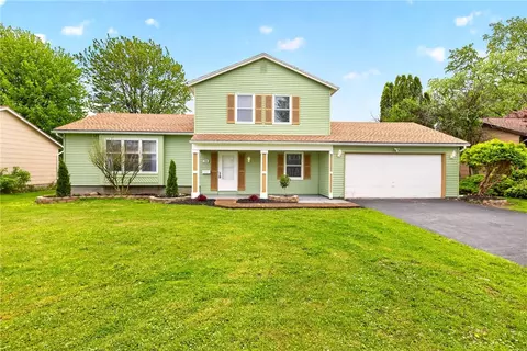 130 Troutbeck Ln, Greece, NY 14626