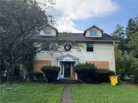 711 W Clinton St, Elmira, NY 14905
